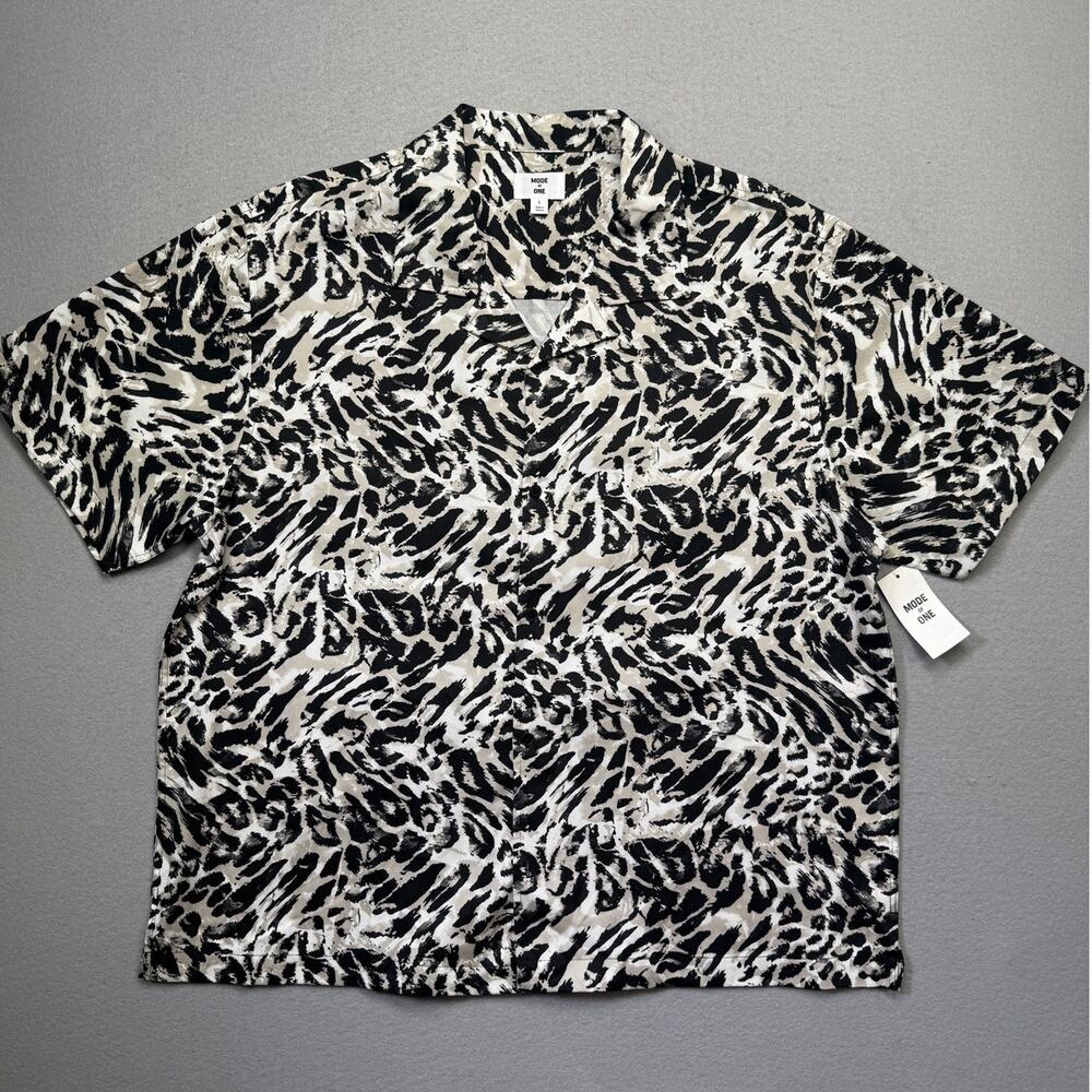 Mode of One Men's Relaxed-Fit Leopard Button-Down Camp Shirt Deep Black L $50